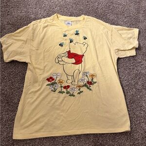 Disney Winnie The Pooh Women's Short Sleeve Graphic Embroidered T-Shirt Sz L